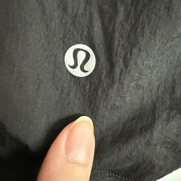 Lululemon License to Train High-Rise Lightweight Short 4" Size 12 - Picture 6 of 9